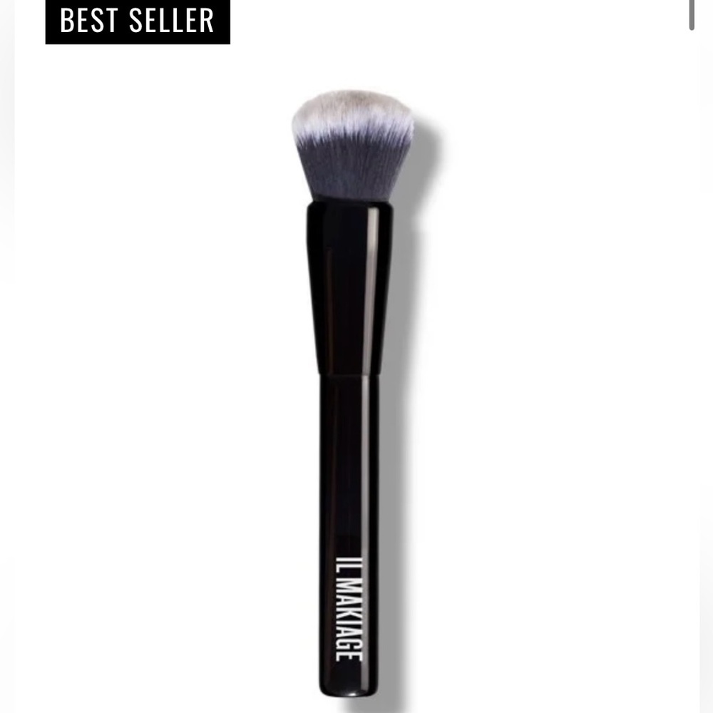 IL Makiage Foundation Blending Brush NIB
